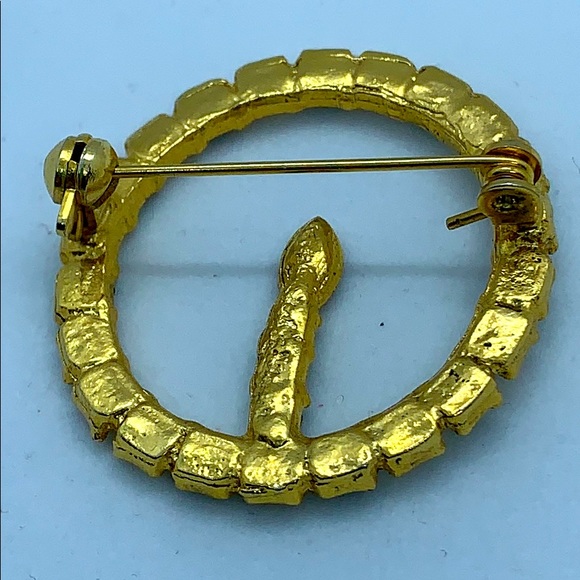 Christmas gold tone brooch - Picture 3 of 3